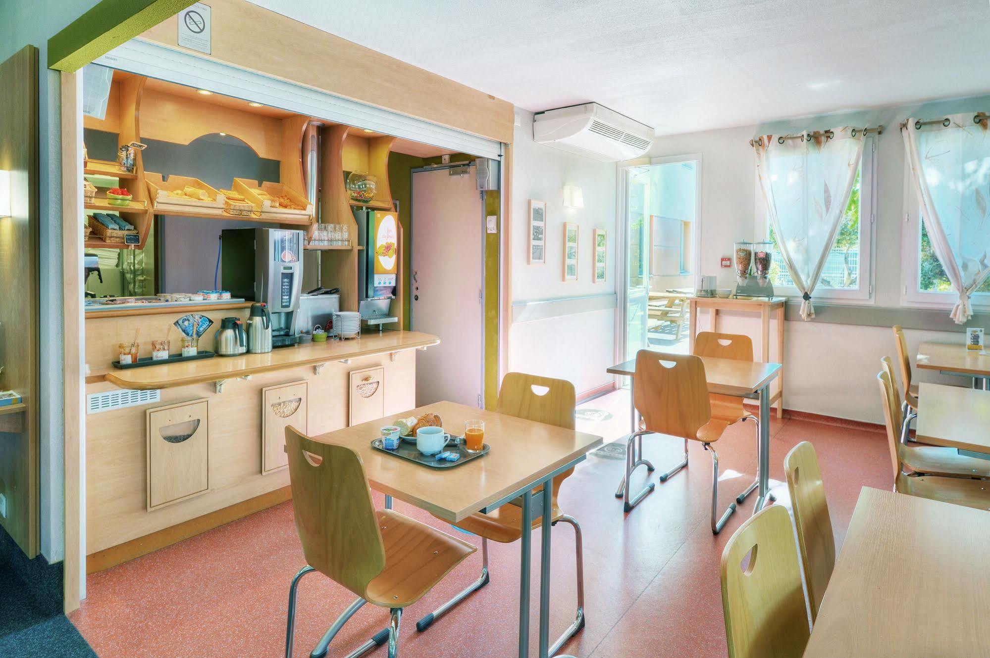 B&B Hotel Бриньоль Экстерьер фото